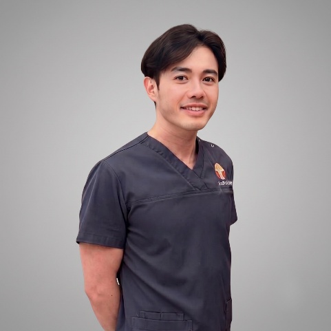 Dr Kevin Lau, D.C., M.H.N. - Founder & Clinical Director, ScolioLife